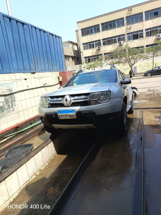 Renault Duster 2017 Silver Automatic Used for Sale in Cairo