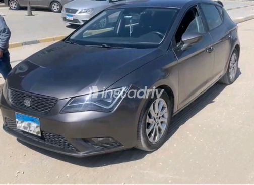 Seat Leon 2015 Bronze Automatic Used for Sale in Giza - 1