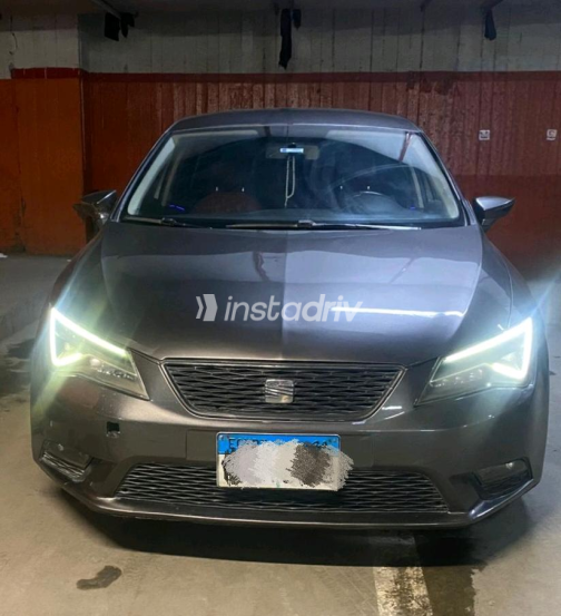Seat Leon 2015 Bronze Automatic Used for Sale in Giza - 3
