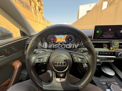 اودي A5 2019 رمادي أوتوماتيك مستعملة للبيع في القاهرة - 5