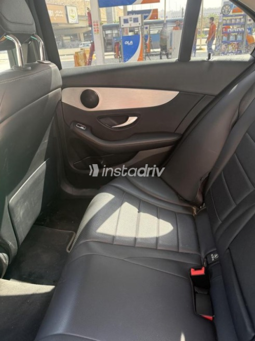 Mercedes 180 2020 Gray Automatic Used for Sale in Sheikh Zayed City - 3
