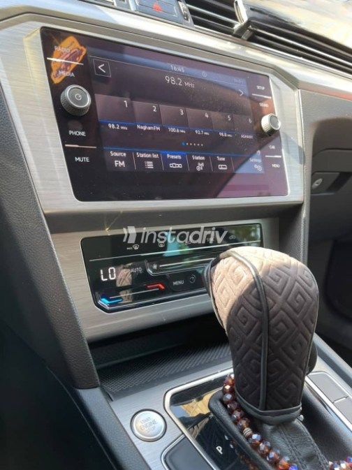 Volkswagen Passat 2021 Brown Automatic Used for Sale in Cairo - 2