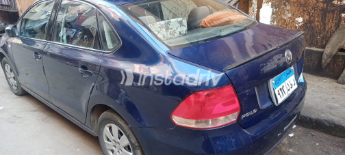 Volkswagen Polo 2014 Blue Automatic Used for Sale in Nasr city - 4