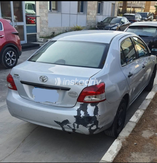 Toyota Yaris 2007 Silver Automatic Used for Sale in Giza - 3