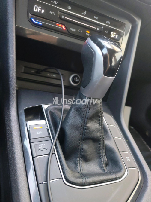 Volkswagen Tiguan 2024 Turquoise Automatic Used for Sale in 10th of Ramadan - 2