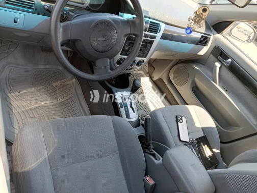 Chevrolet Optra 2009 Gray Automatic Used for Sale in Helwan - 4
