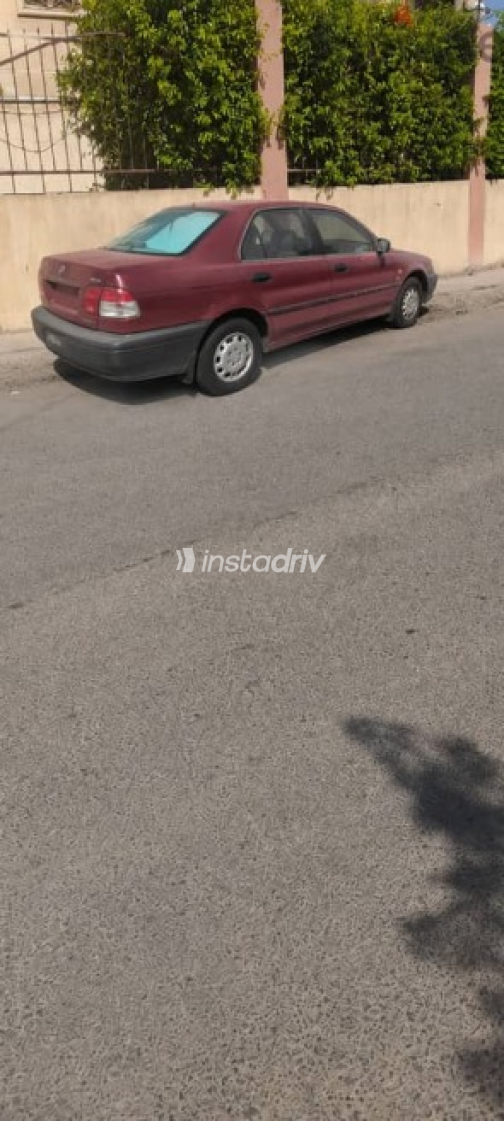 Hyundai Elantra 1994 Burgundy Manual Used for Sale in Cairo - 1
