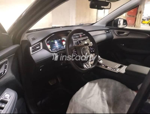 MG Rx5 2025 Black Automatic Used for Sale in Giza - 4