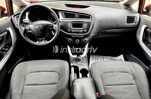 Kia Ceed 2019 Red Automatic Used for Sale in Nasr city - 10