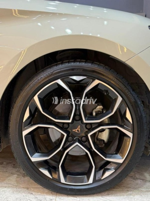 Seat Leon 2025 White Automatic Used for Sale in Cairo - 8