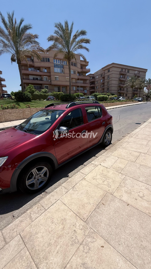 رينو سانديرو  ( ستيب  واى ) 2021 أحمر أوتوماتيك مستعملة للبيع في القاهرة - 5