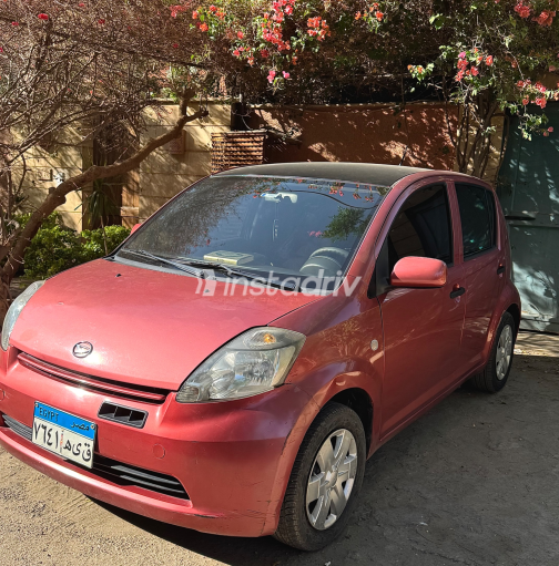 Daihatsu SIRION 2007 White Automatic Used for Sale in Helwan - 8