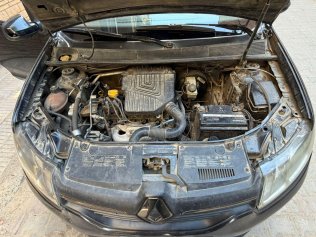 Renault Logan 2015 Black Manual Used for Sale in Giza