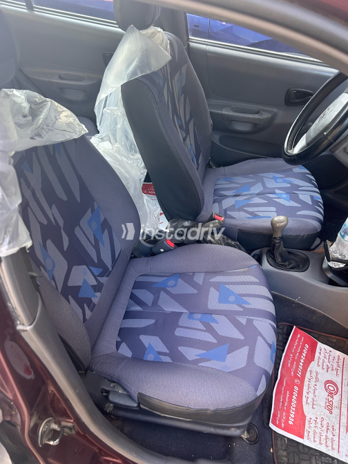 Hyundai Verna 2017 White Manual Used for Sale in Mansoura - 9