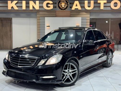 مرسيدس E 200 2010 أسود أوتوماتيك مستعملة للبيع في القاهرة - 1