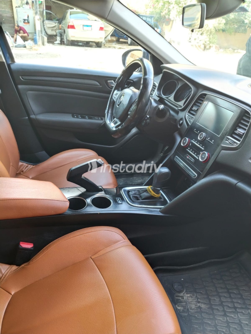 Renault Megane 2019 White Automatic Used for Sale in Cairo - 7