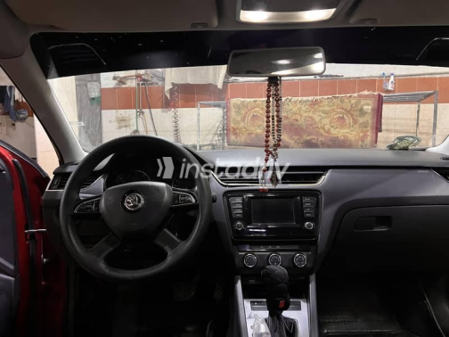 Skoda Octavia 2015 Red Automatic Used for Sale in Greater Cairo ( Cairo + Giza) - 4