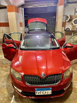 Skoda Octavia 2015 Red Automatic Used for Sale in Greater Cairo ( Cairo + Giza)