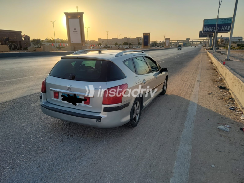 بيجو 407 2005 رمادي أوتوماتيك مستعملة للبيع في الهرم - 5