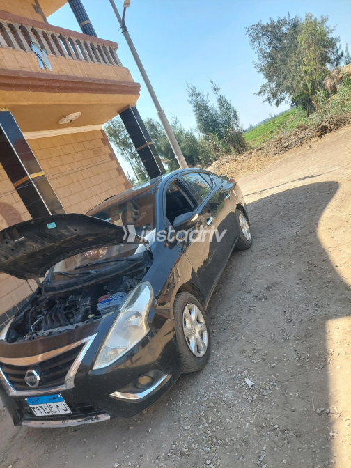 Nissan Sunny 2017 Black Automatic Used for Sale in Greater Cairo ( Cairo + Giza) - 8