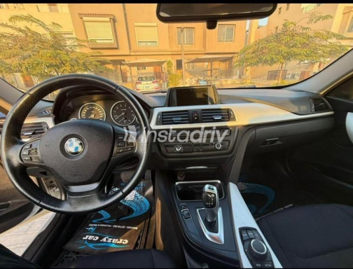 BMW 3 Series 2015 Silver Automatic Used for Sale in Cairo - 2