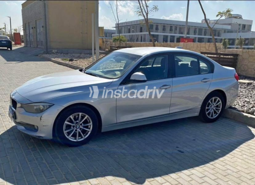 BMW 3 Series 2015 Silver Automatic Used for Sale in Cairo - 4