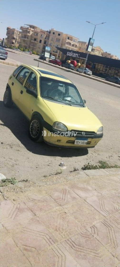 Opel Corsa 1997 Yellow Manual Used for Sale in Badr City - 3