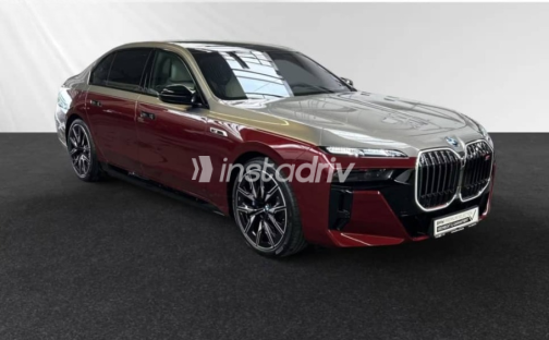 BMW I7 2025 White Automatic New for Sale in Cairo - 1