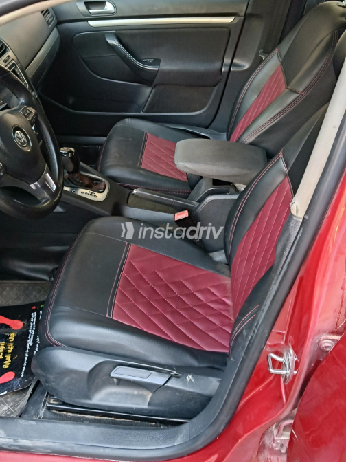 Volkswagen Jetta 2010 White Automatic Used for Sale in El Haram - 2