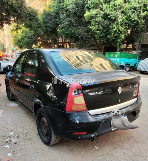 Renault Logan 2014 Black Automatic Used for Sale in Cairo - 1