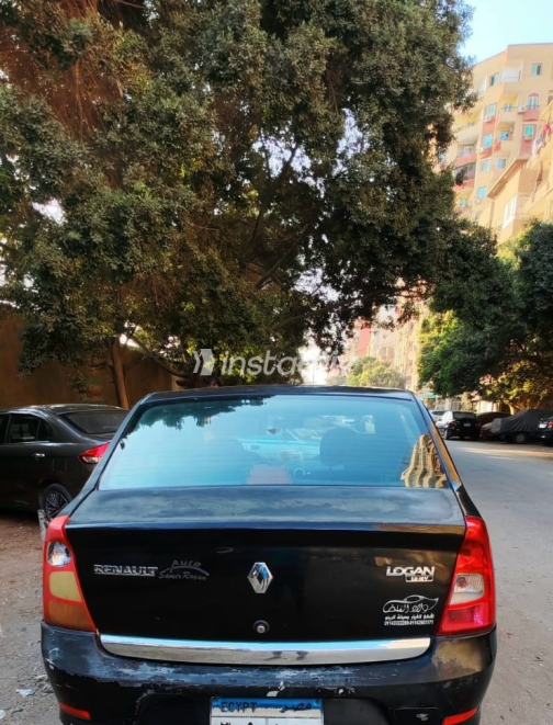Renault Logan 2014 Black Automatic Used for Sale in Cairo - 3