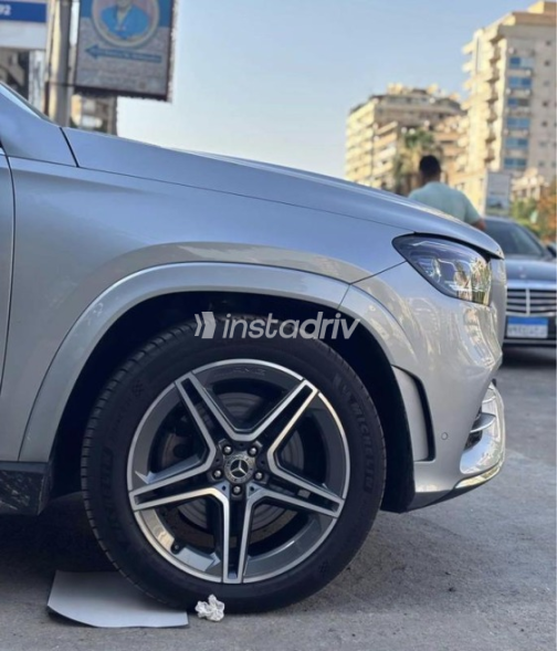 Mercedes GLE 450 2023 Silver Automatic Used for Sale in Cairo - 6