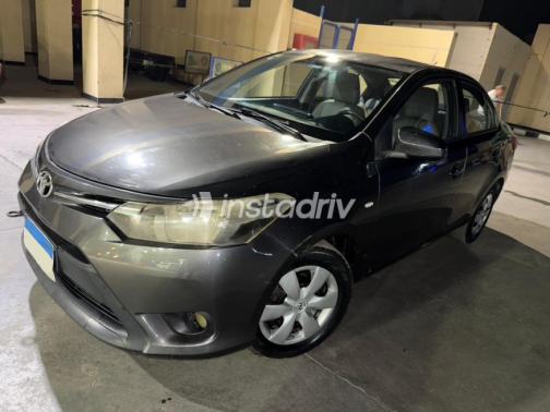 Toyota Yaris 2015 Dark Gray Automatic Used for Sale in Greater Cairo ( Cairo + Giza) - 4