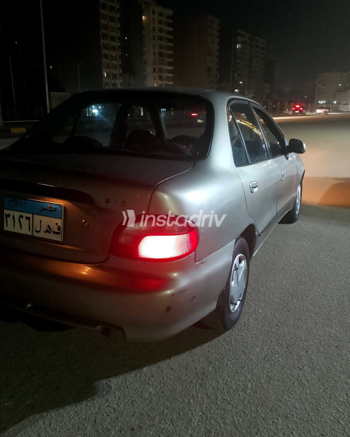 Hyundai Accent 2002 Champagne Automatic Used for Sale in El Haram - 4