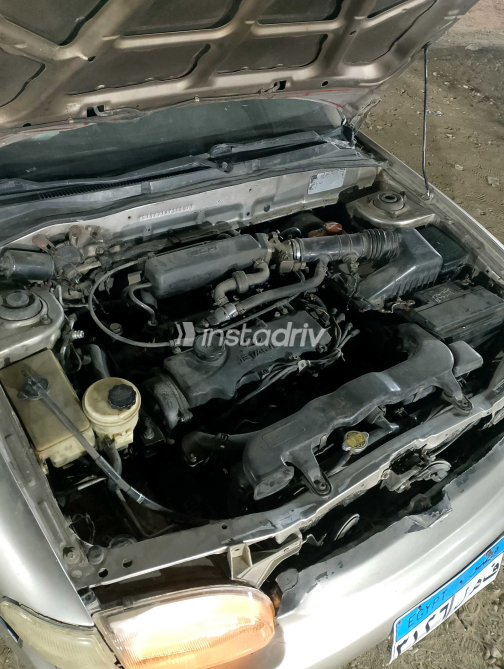 Hyundai Accent 2002 Champagne Automatic Used for Sale in El Haram - 5