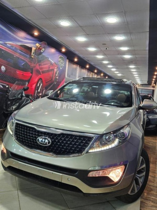 Kia Sportage 2016 Beige Automatic Used for Sale in El Mahalla - 7