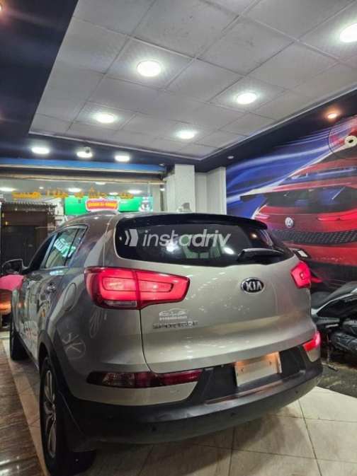 Kia Sportage 2016 Beige Automatic Used for Sale in El Mahalla - 9