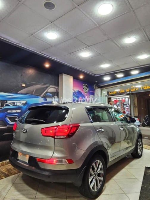 Kia Sportage 2016 Beige Automatic Used for Sale in El Mahalla - 10