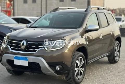 Renault Duster 2021 Brown Automatic Used for Sale in Hurghada - 1