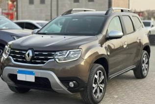 Renault Duster 2021 Brown Automatic Used for Sale in Hurghada