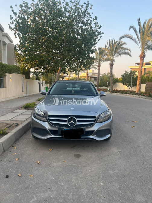 Mercedes C 180 2015 Gray Automatic Used for Sale in Cairo - 3