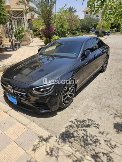 Mercedes E 300 2021 Black Automatic Used for Sale in Al Shorouk - 1