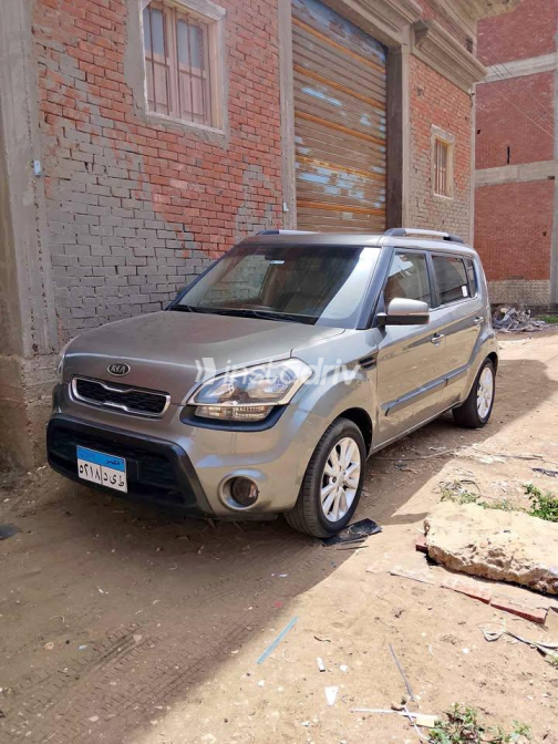 Kia Soul 2012 Gray Automatic Used for Sale in Damietta - 4