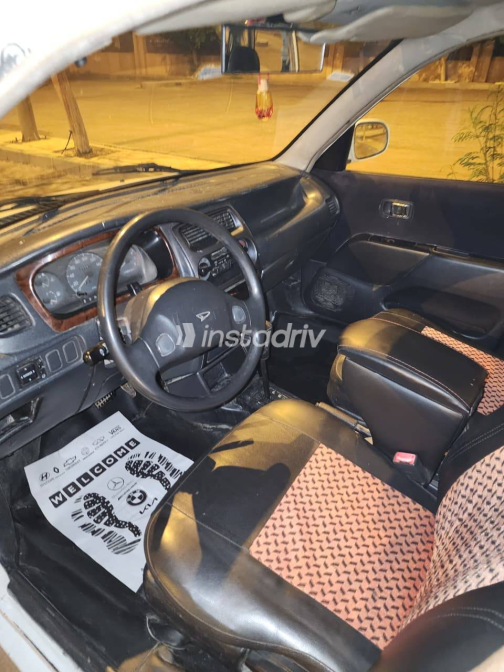 Daihatsu SIRION 2000 White Automatic Used for Sale in Cairo - 6