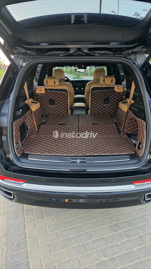 Jeep Grand Cherokee 2023 Black Automatic Used for Sale in Giza - 4