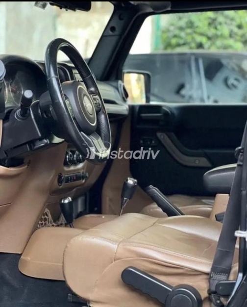 Jeep Wrangler 2013 Dark Blue Automatic Used for Sale in Nasr city - 9