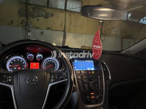 Opel Astra 2017 Silver Automatic Used for Sale in Cairo - 5