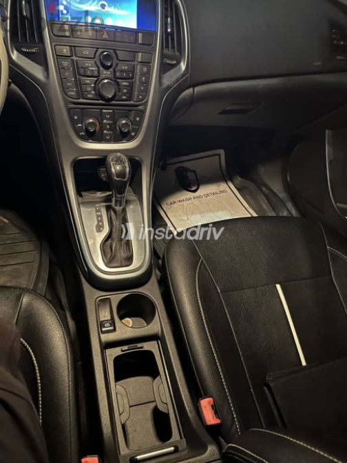 Opel Astra 2017 Silver Automatic Used for Sale in Cairo - 8