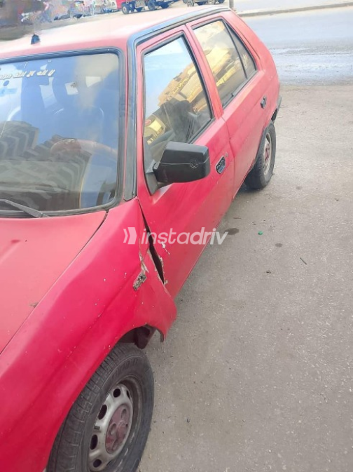 Skoda Favorit 1994 Red Manual Used for Sale in Nasr city - 3