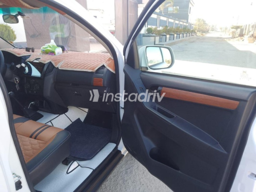 Chevrolet Pickup 2026 White Manual Used for Sale in 6 October - 5